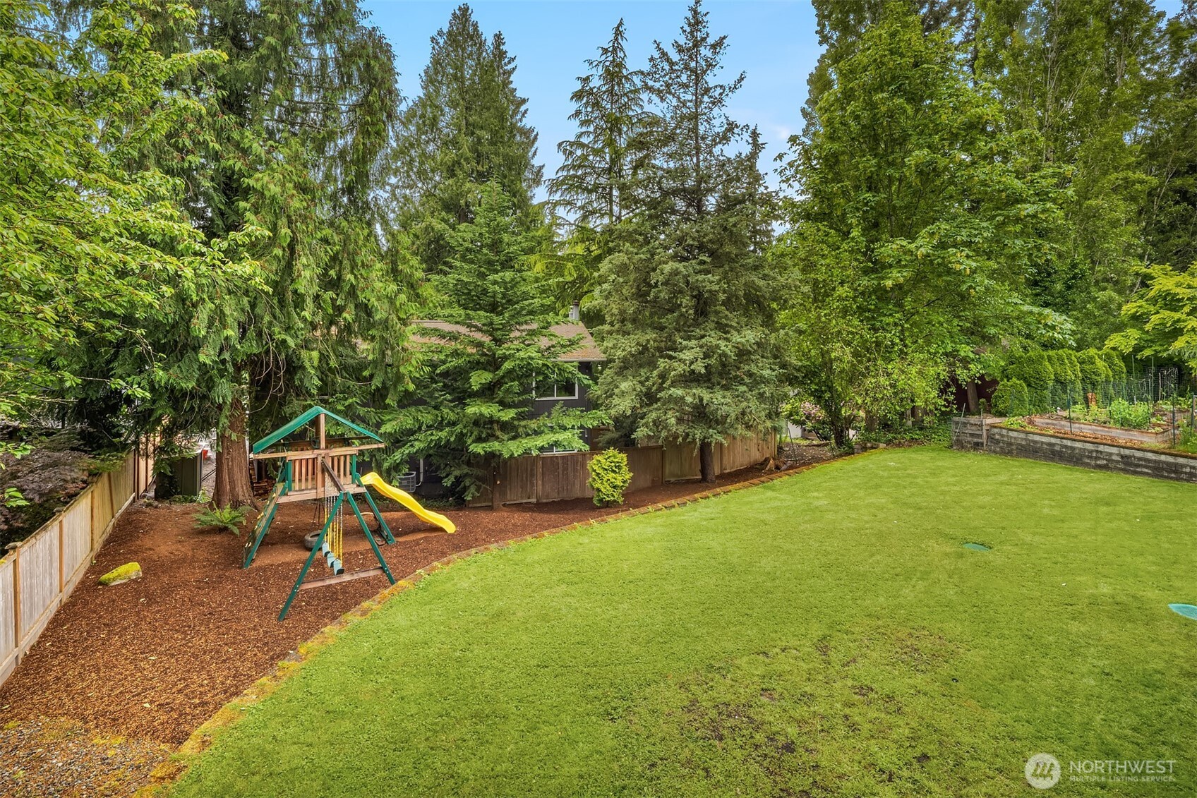 211 210th Avenue Property Photo 26