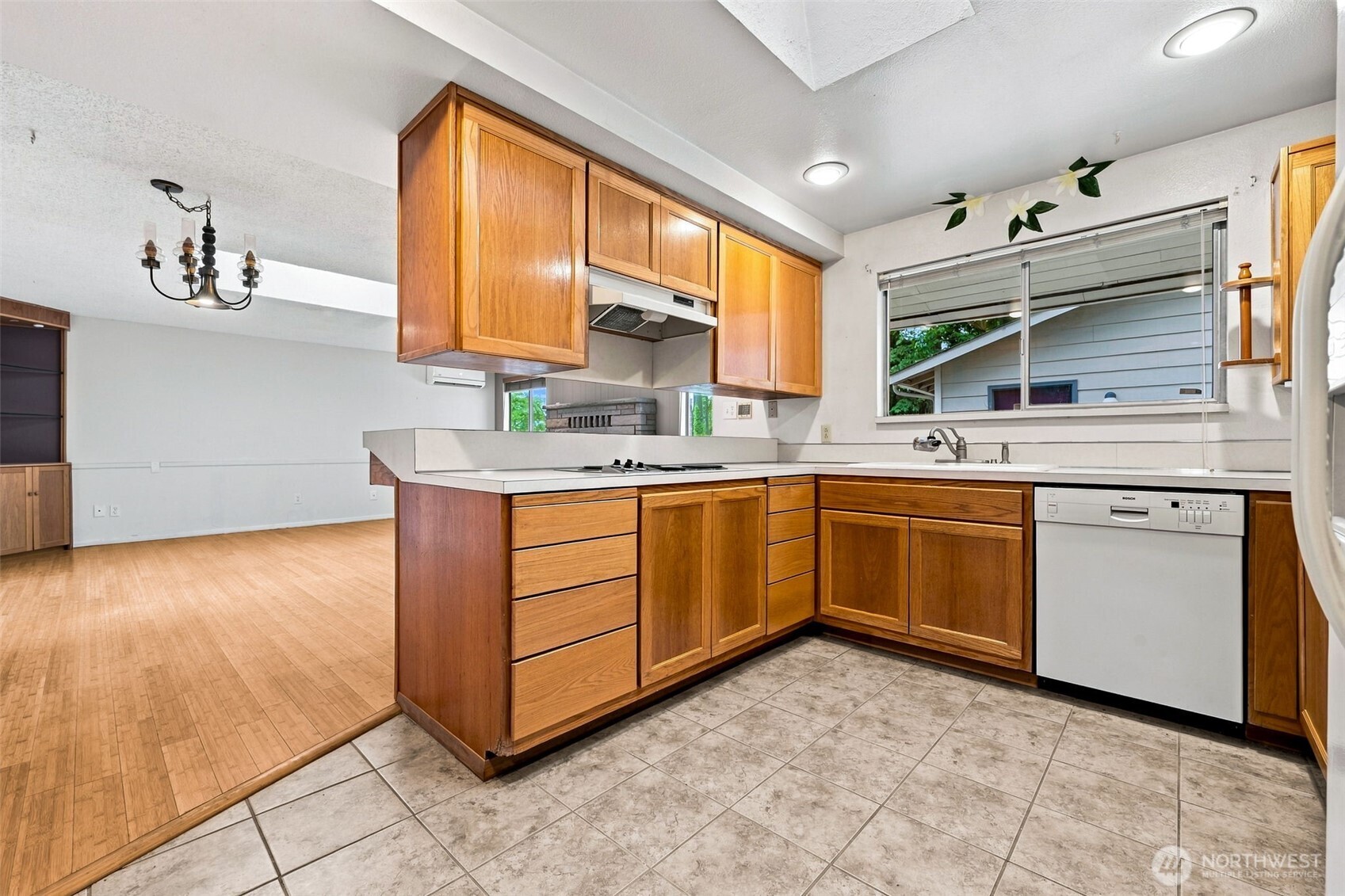 7412 104th Street Property Photo 9