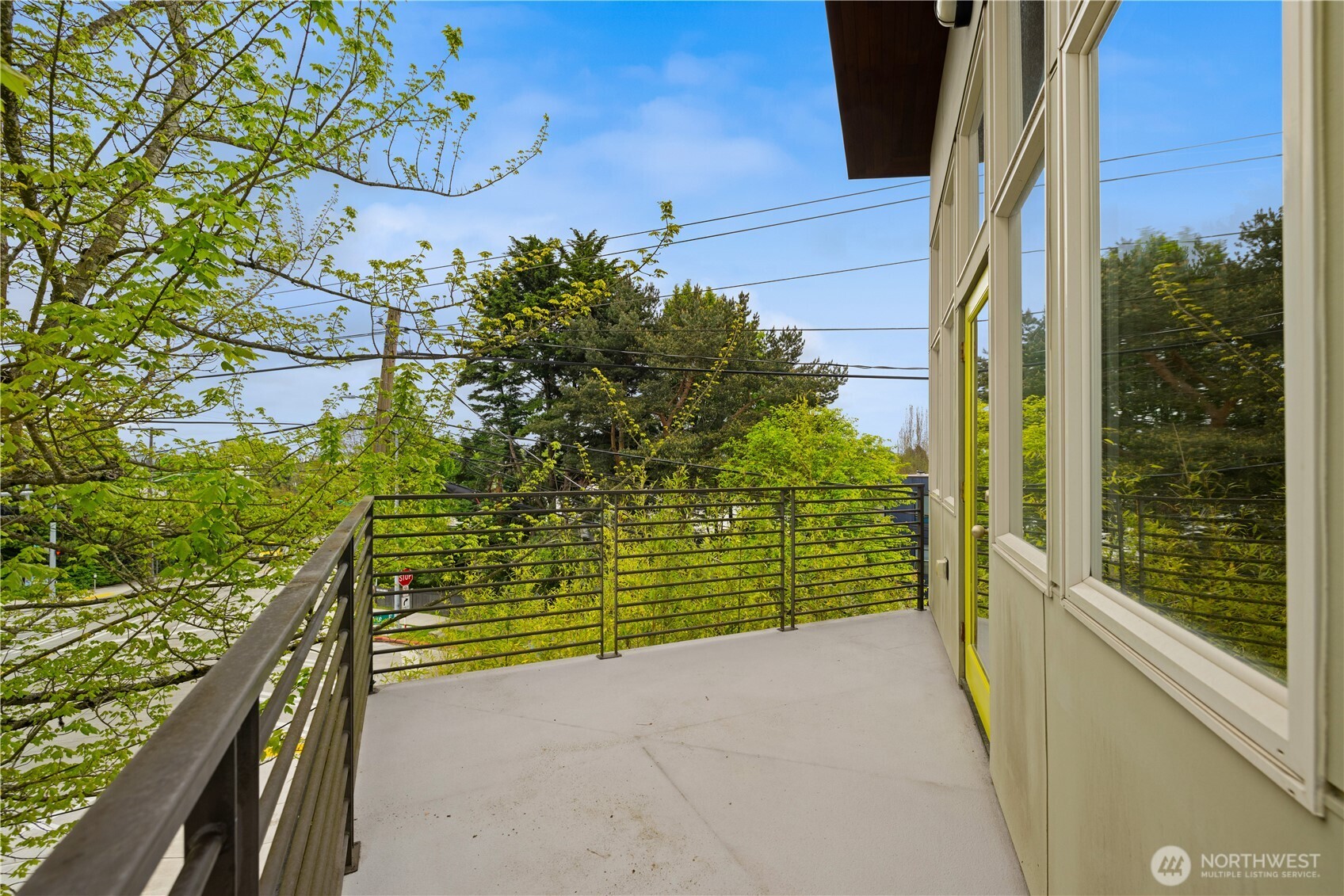 2331 E Madison Street Property Photo 22