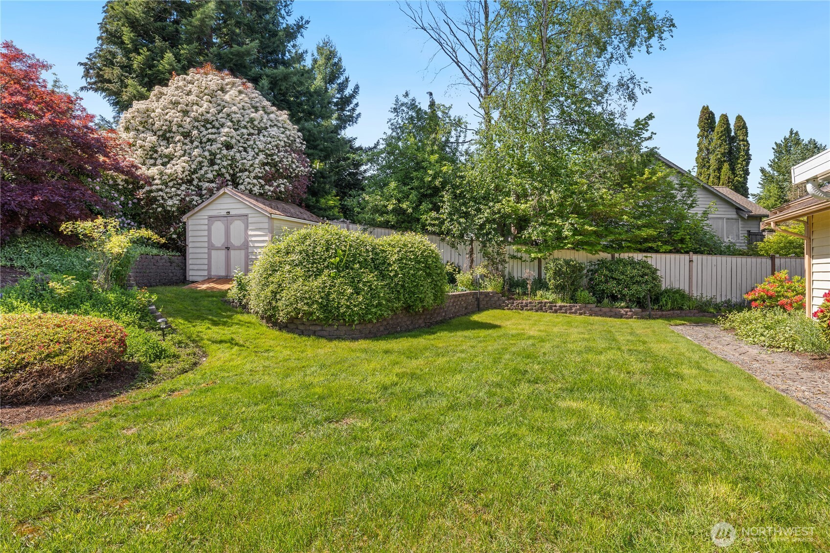 826 169th Place Property Photo 23