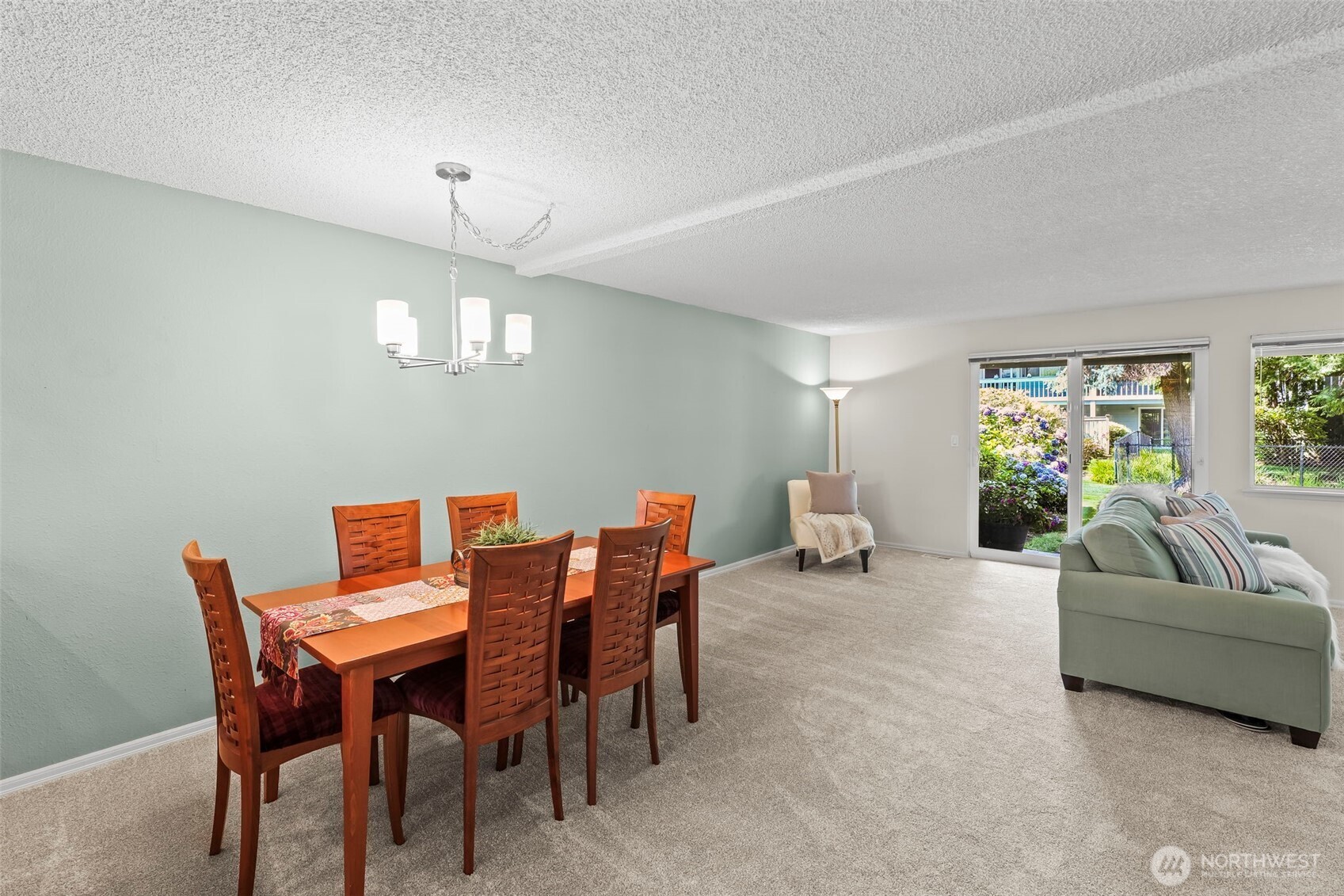 5527 Bridgeport Way C Property Photo 11
