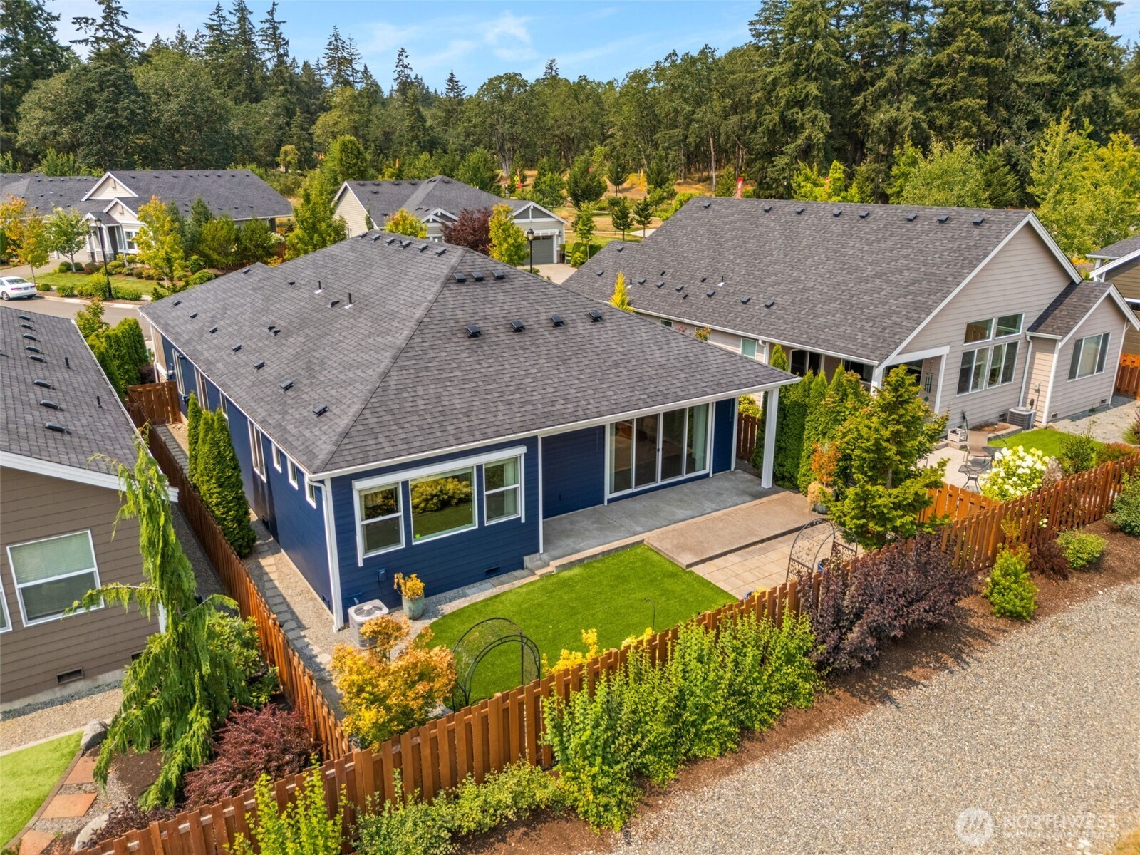 3732 Eagledale Court Property Photo 4