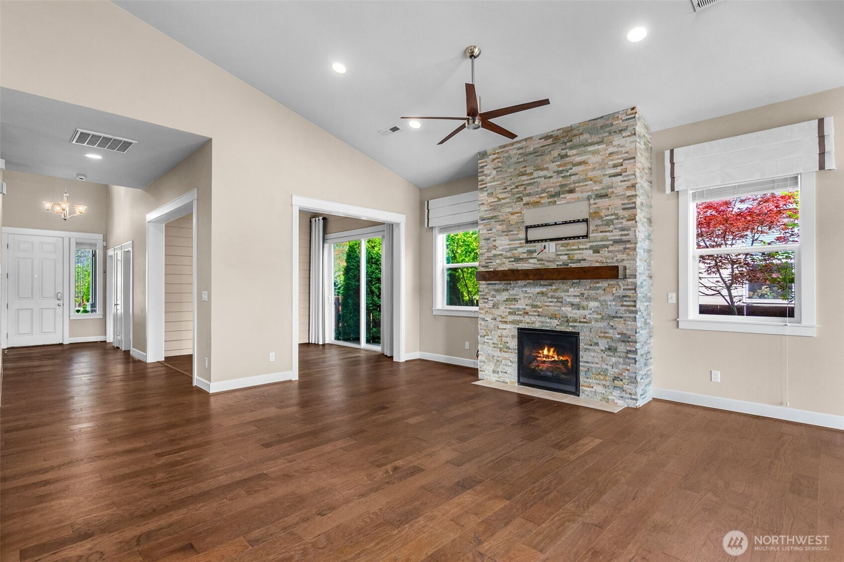 3732 Eagledale Court Property Photo 13