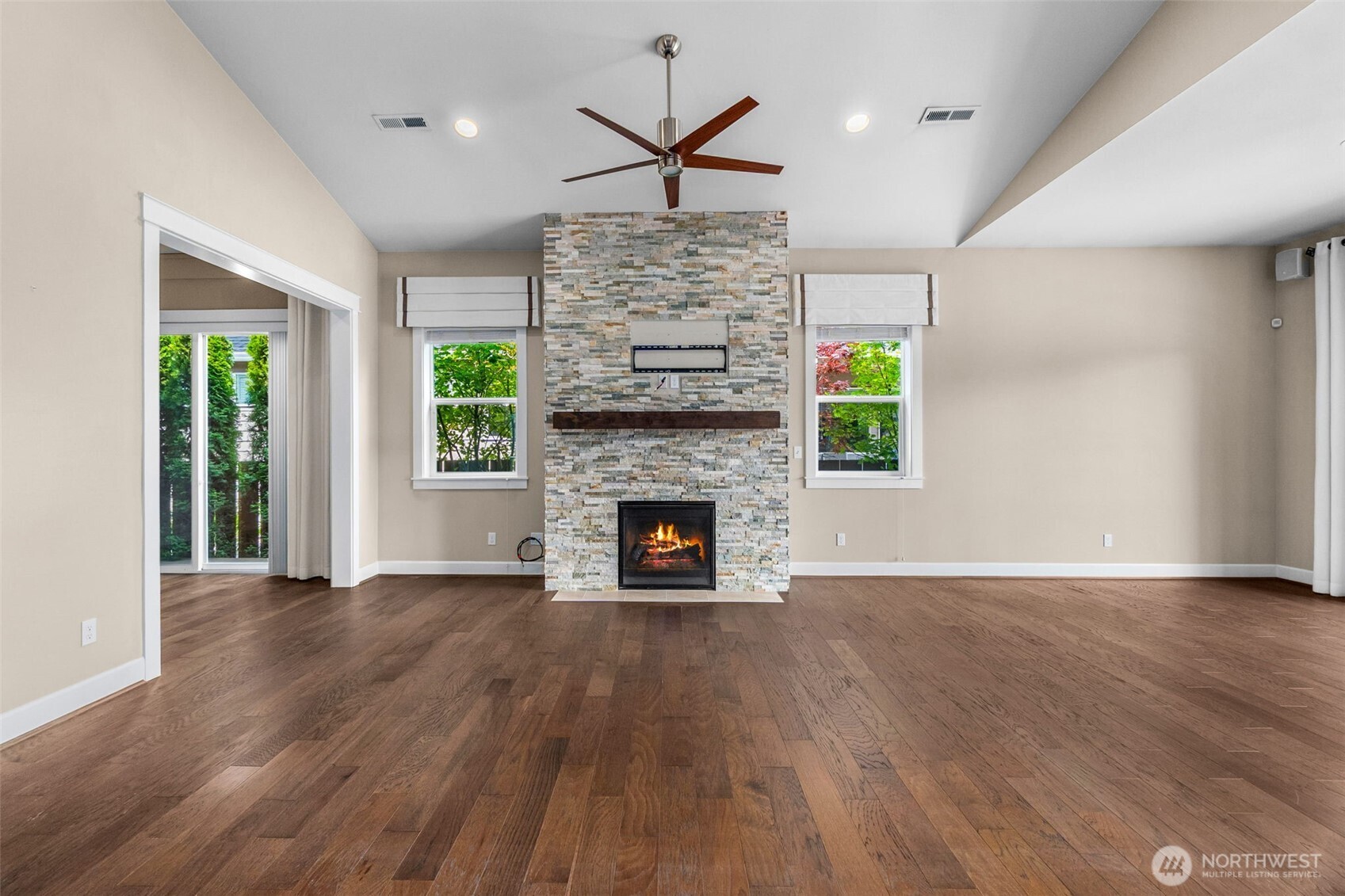3732 Eagledale Court Property Photo 14