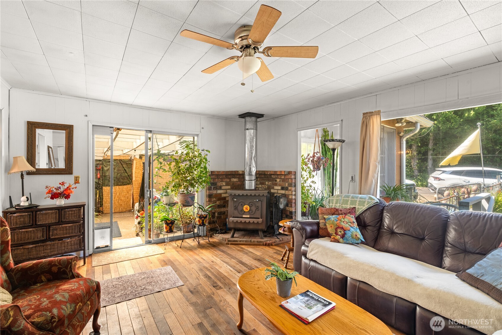 2584 State Route 105 Property Photo 5