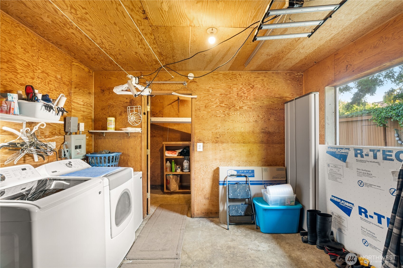 2584 State Route 105 Property Photo 18