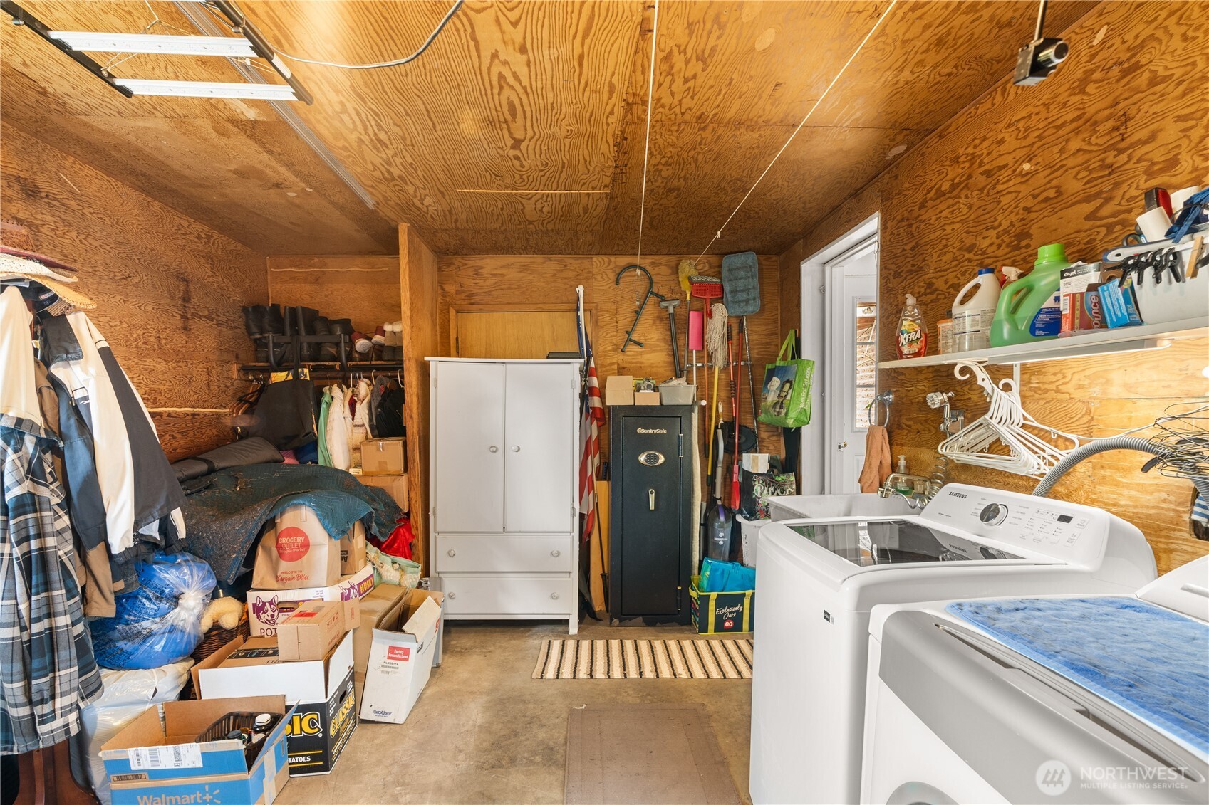 2584 State Route 105 Property Photo 20