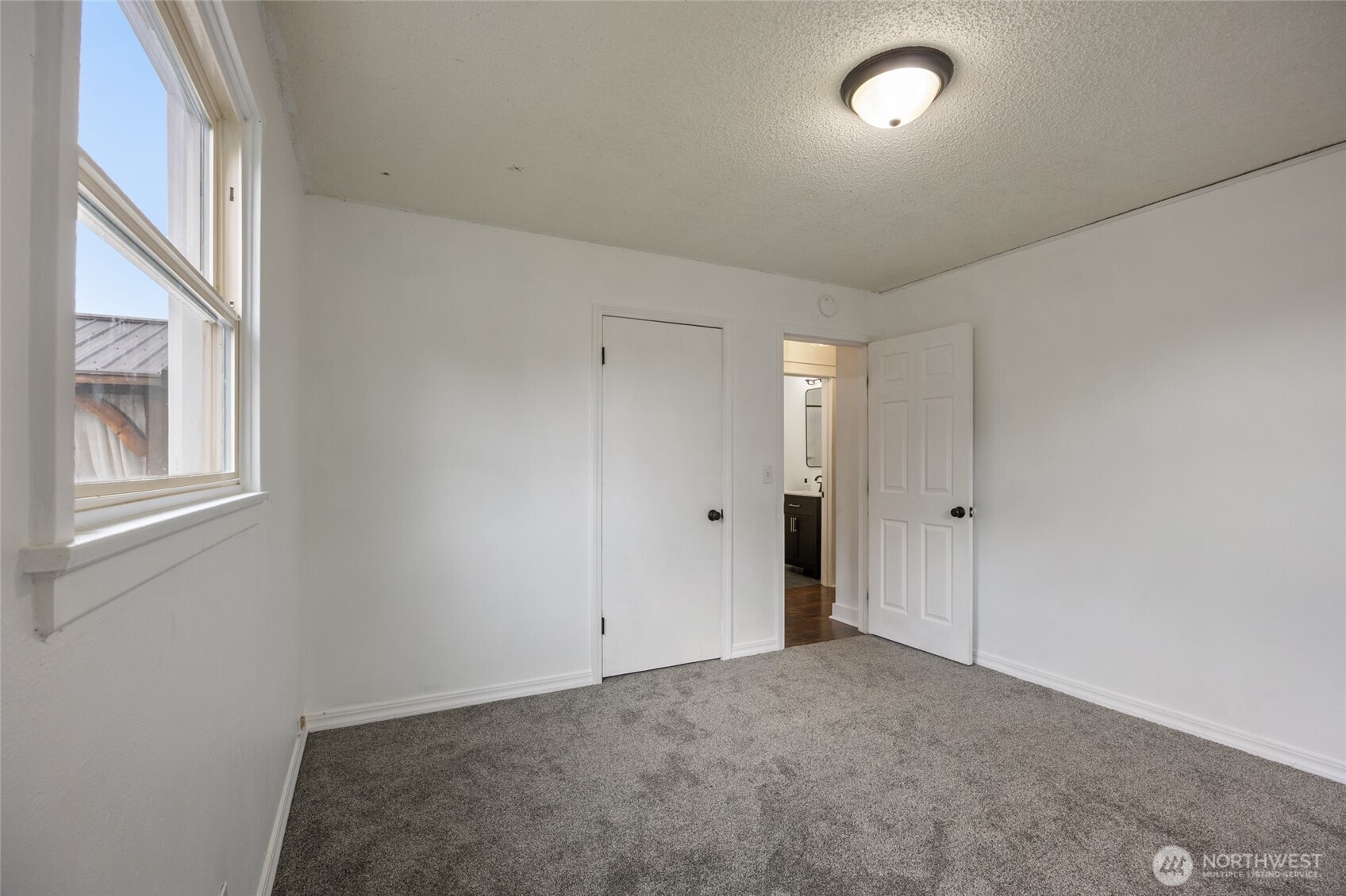 15 Martin Place Property Photo 17