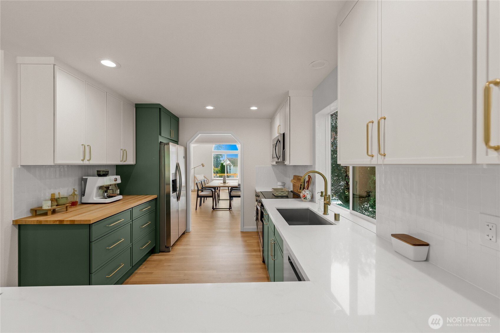 1812 Lumley Avenue Property Photo 7