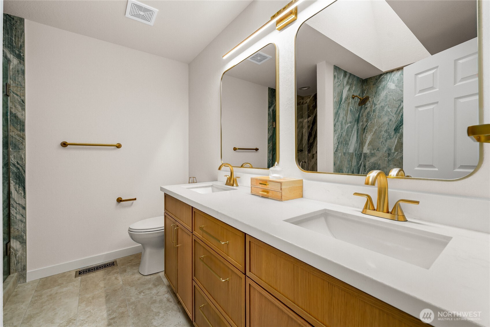 1812 Lumley Avenue Property Photo 18