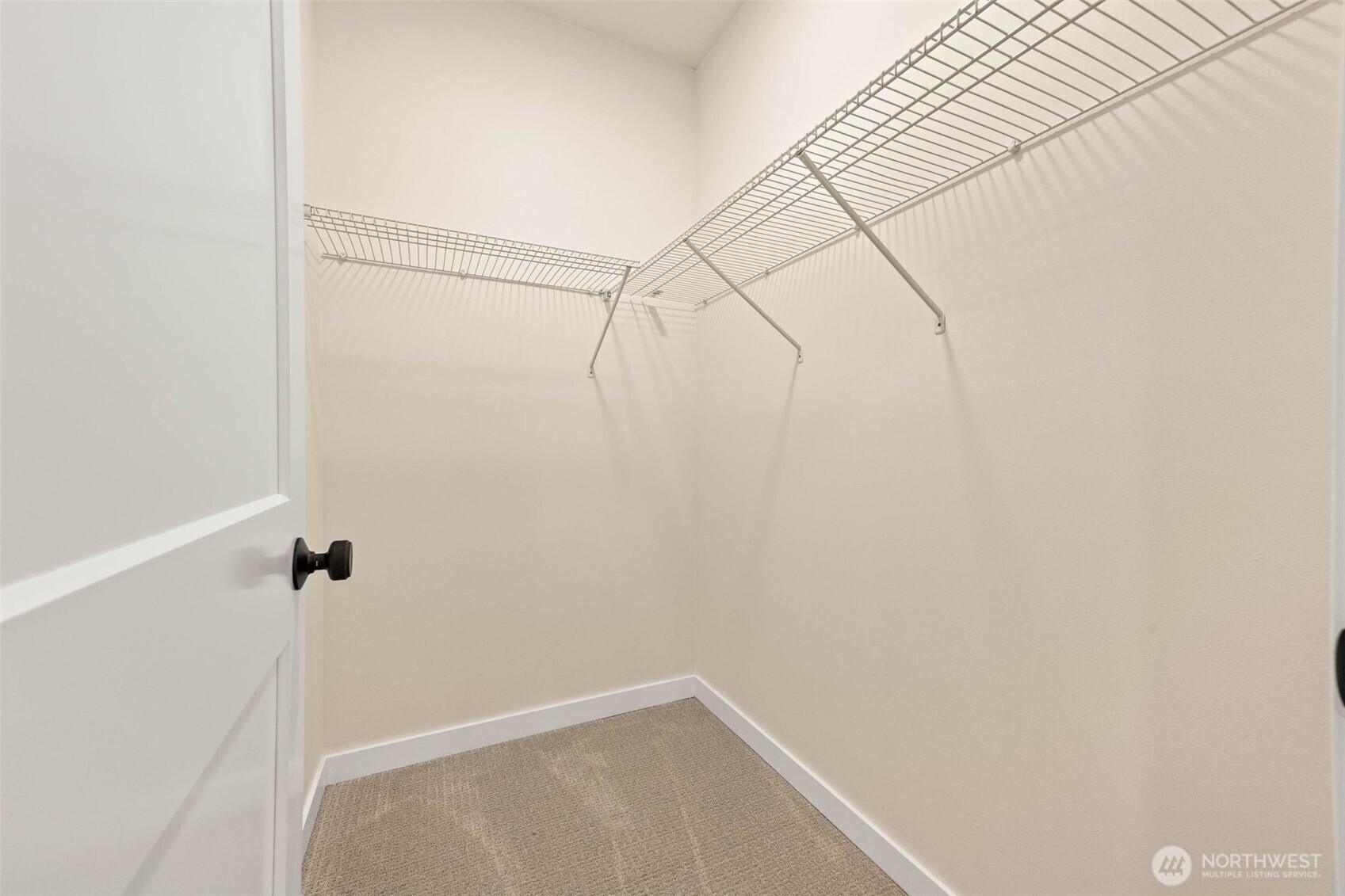 10733 Interlake Avenue Property Photo 15
