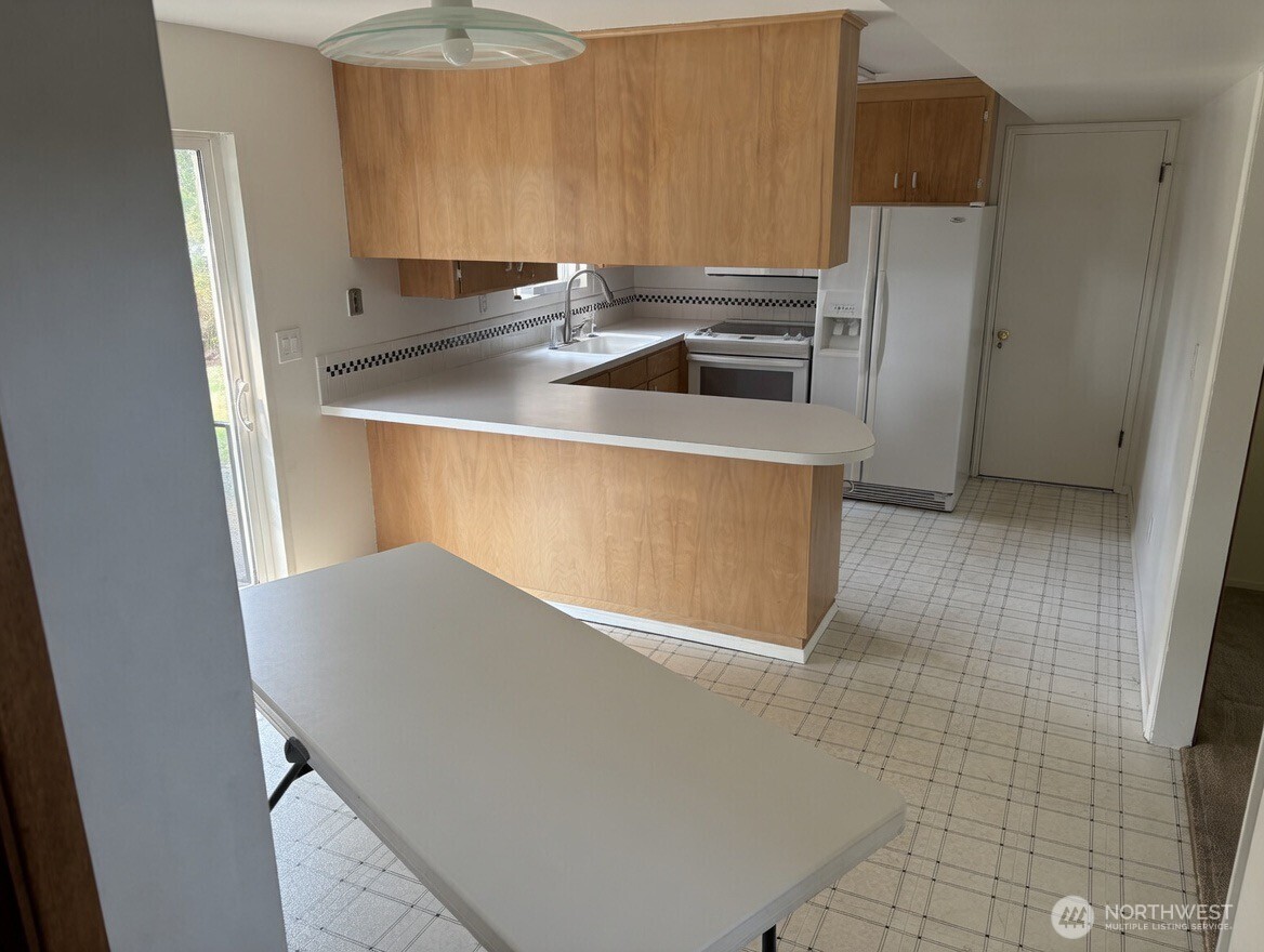 19827 11th Avenue Property Photo 7