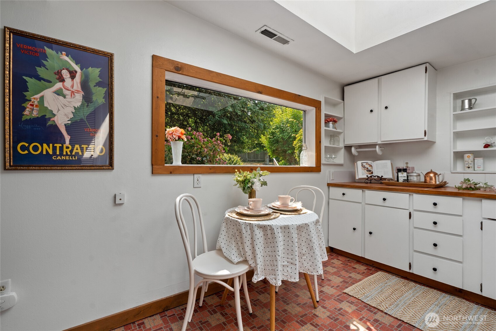 4922 Hyada Boulevard Property Photo 8