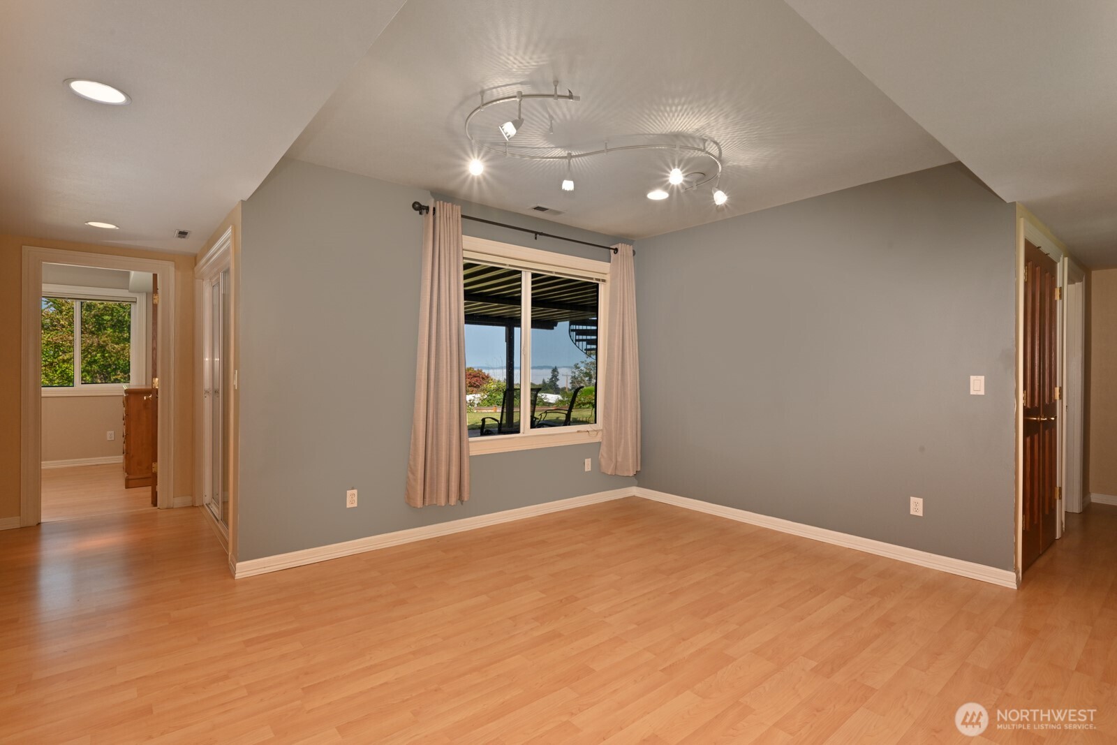29917 1st Place Property Photo 24
