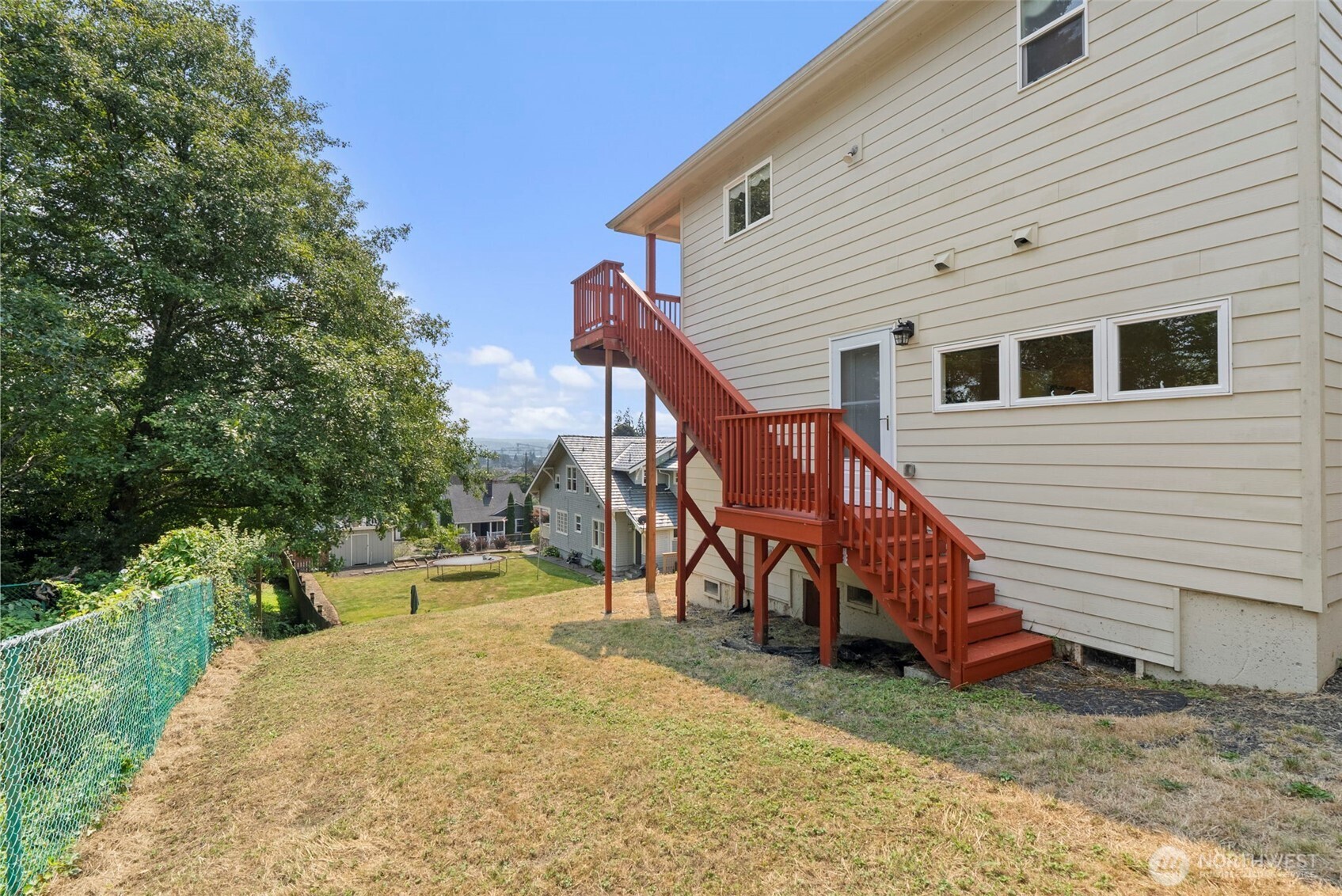 910 N Thornton Property Photo 34