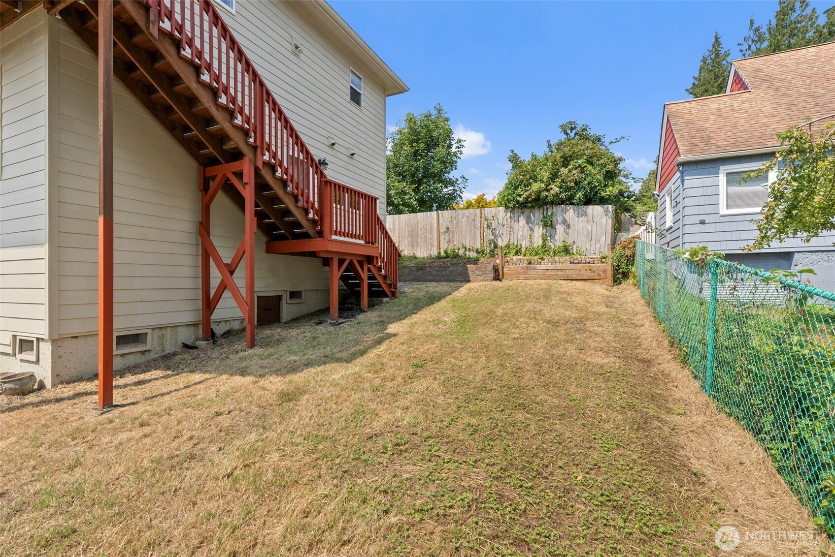 910 N Thornton Property Photo 36