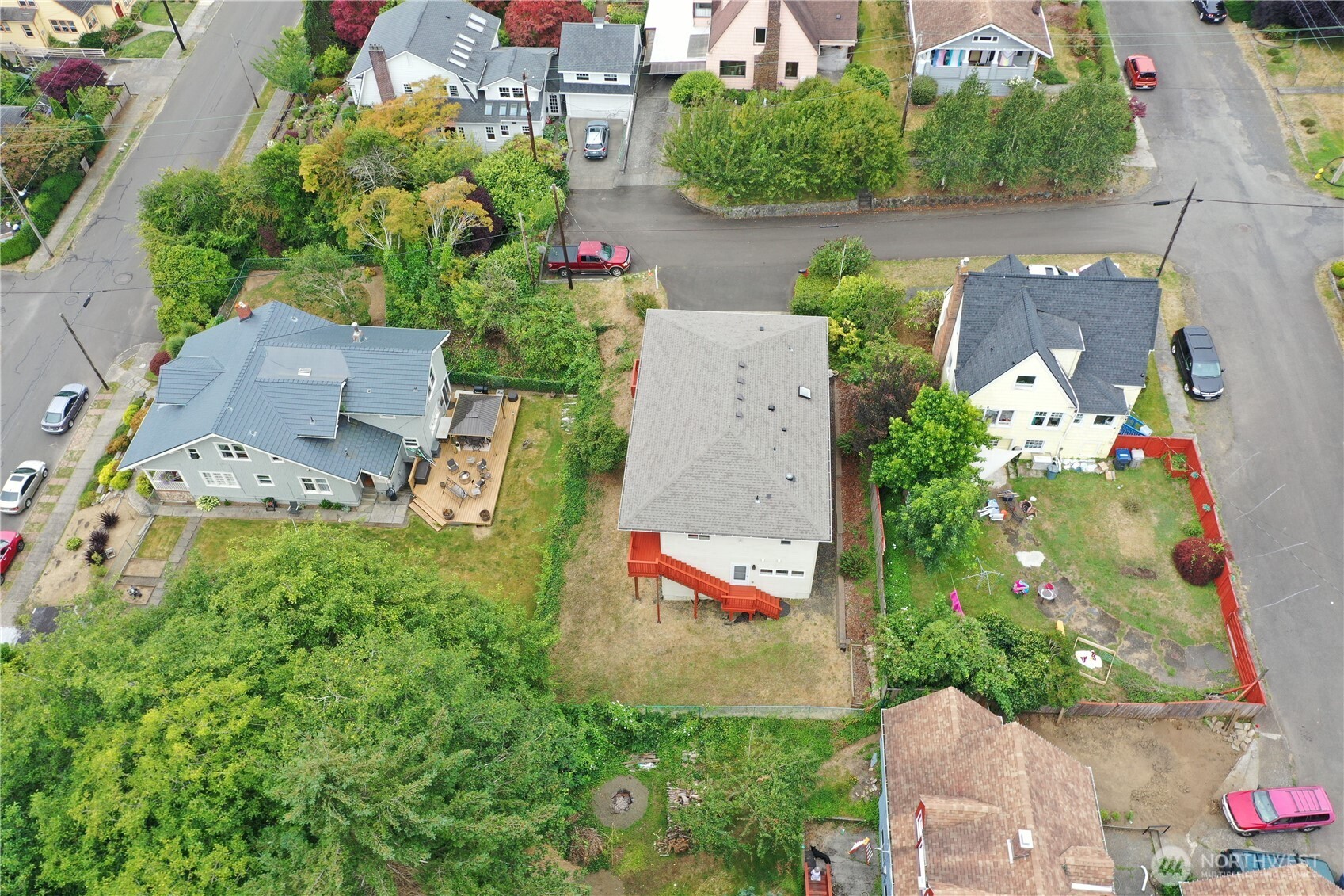 910 N Thornton Property Photo 38