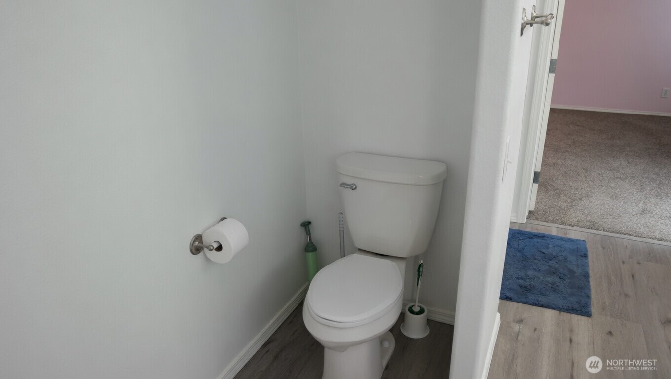 2011 E 95th St Property Photo 8