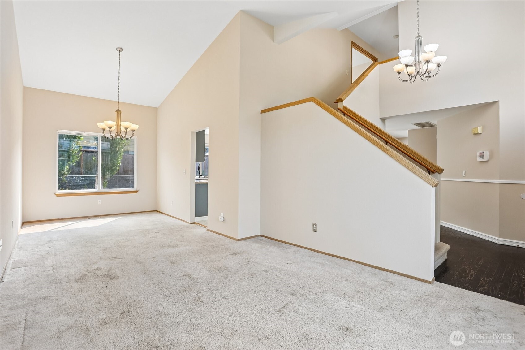 16133 Lakeview Avenue Property Photo 10