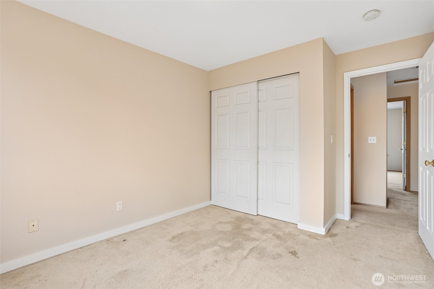 16133 Lakeview Avenue Property Photo 18