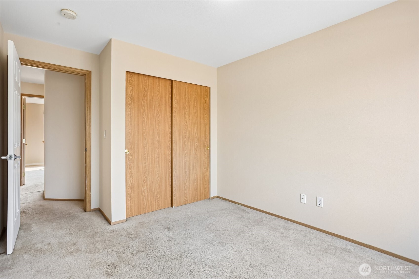 16133 Lakeview Avenue Property Photo 21