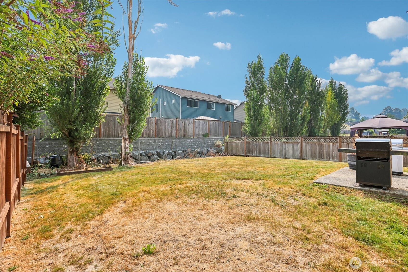 16133 Lakeview Avenue Property Photo 26