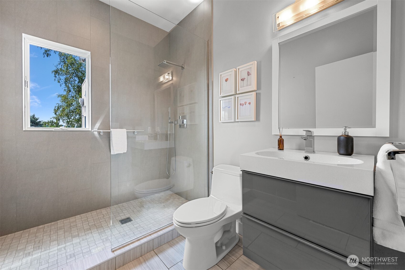 4355 Gooding Avenue Property Photo 19
