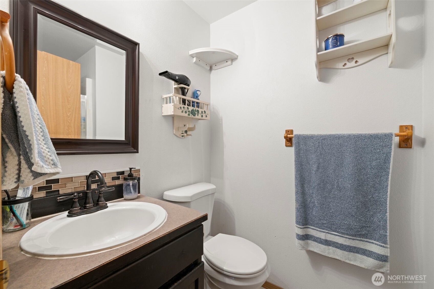 408 Amberwood Circle Property Photo 22