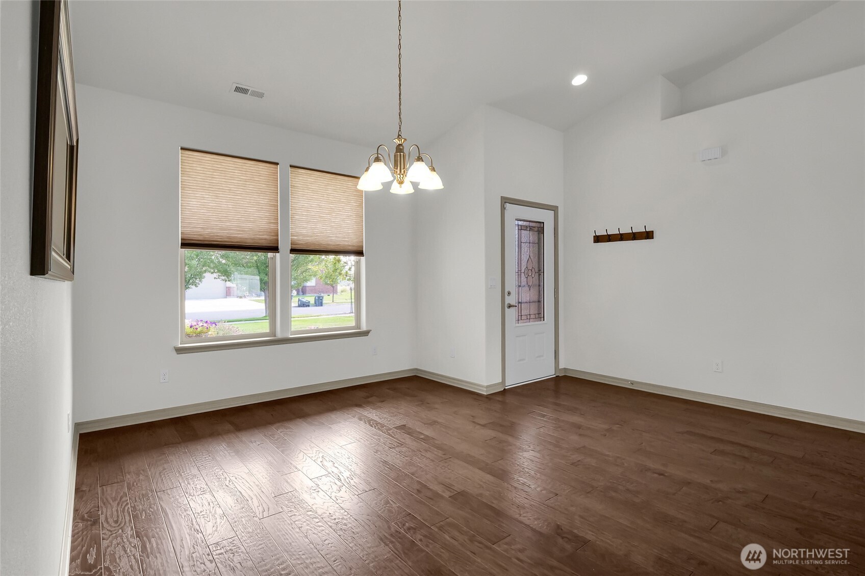 3440 W Blue Heron Lane Property Photo 4
