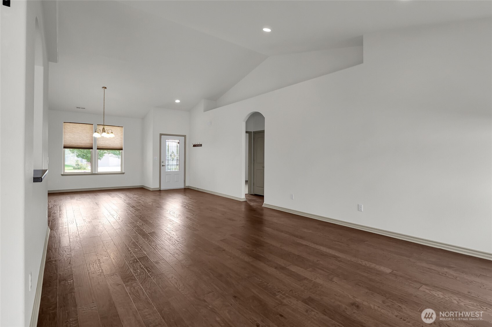 3440 W Blue Heron Lane Property Photo 5