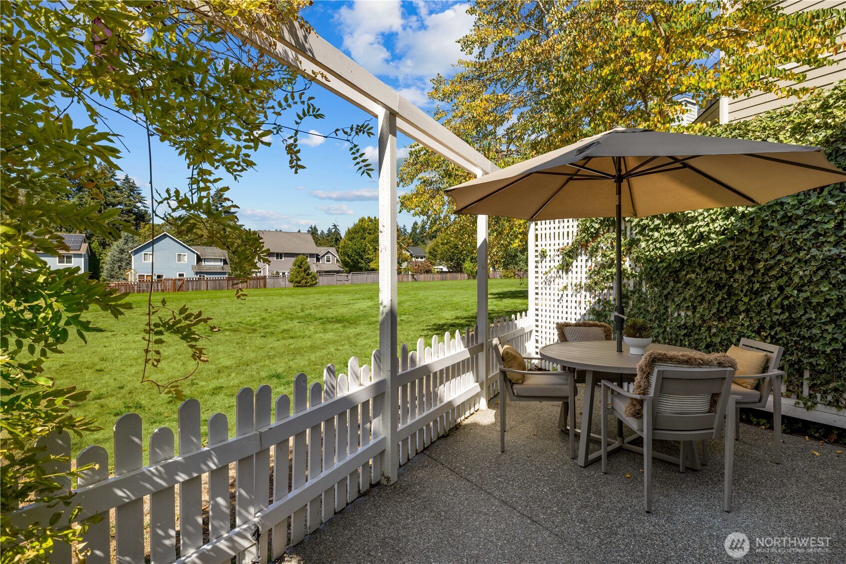 1827 Parade Grounds Avenue Property Photo 7