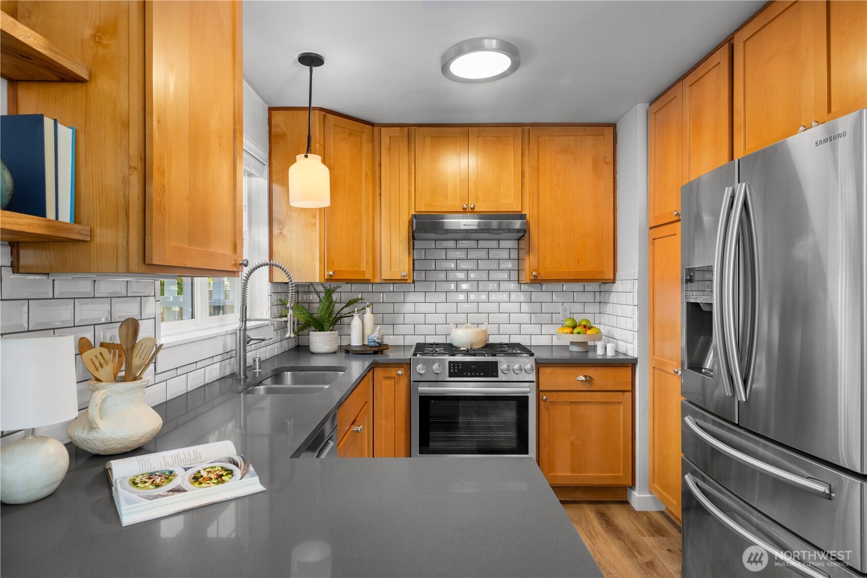 1827 Parade Grounds Avenue Property Photo 8