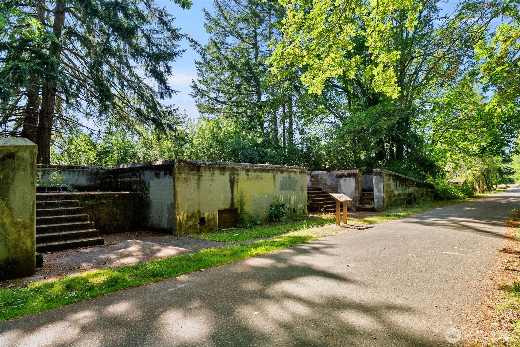 1827 Parade Grounds Avenue Property Photo 27