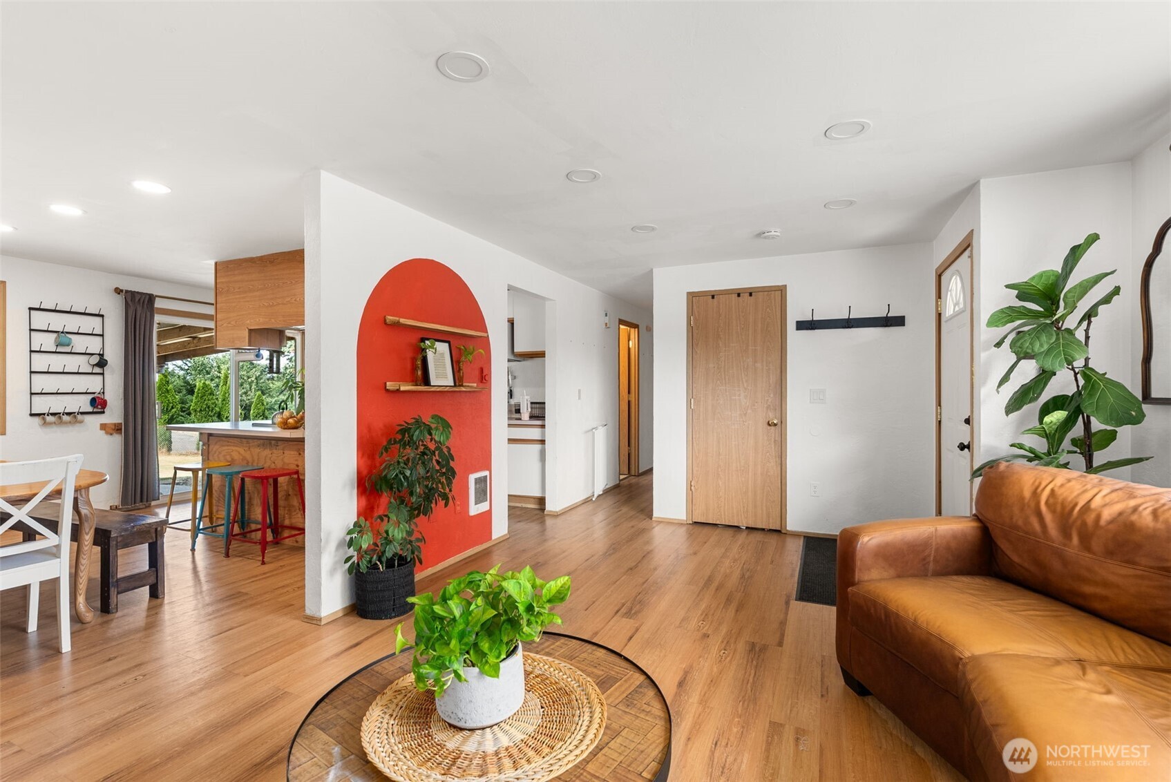 310 E Cedarcrest Court Property Photo 7