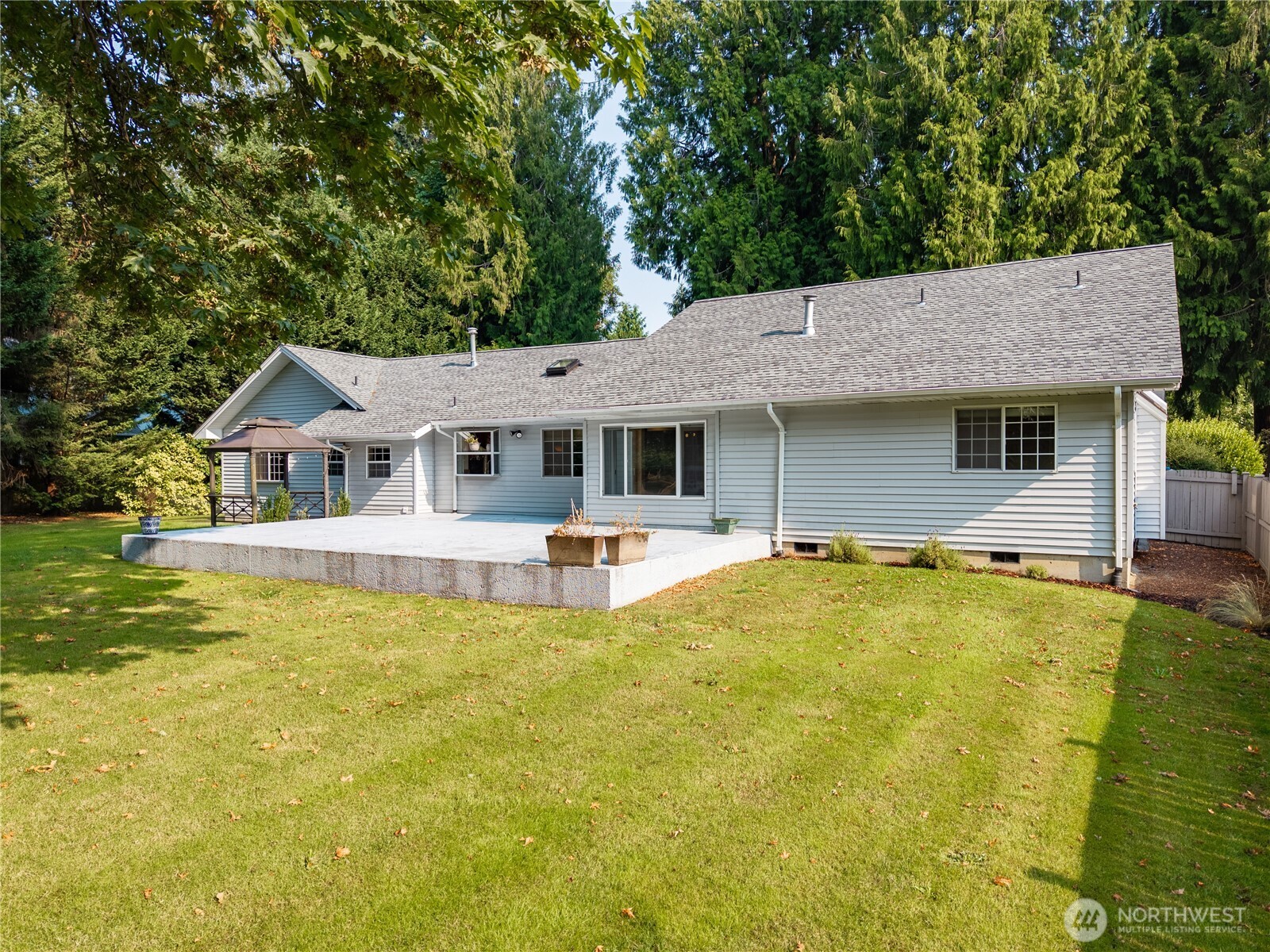 3223 Donnelly Drive Property Photo 4