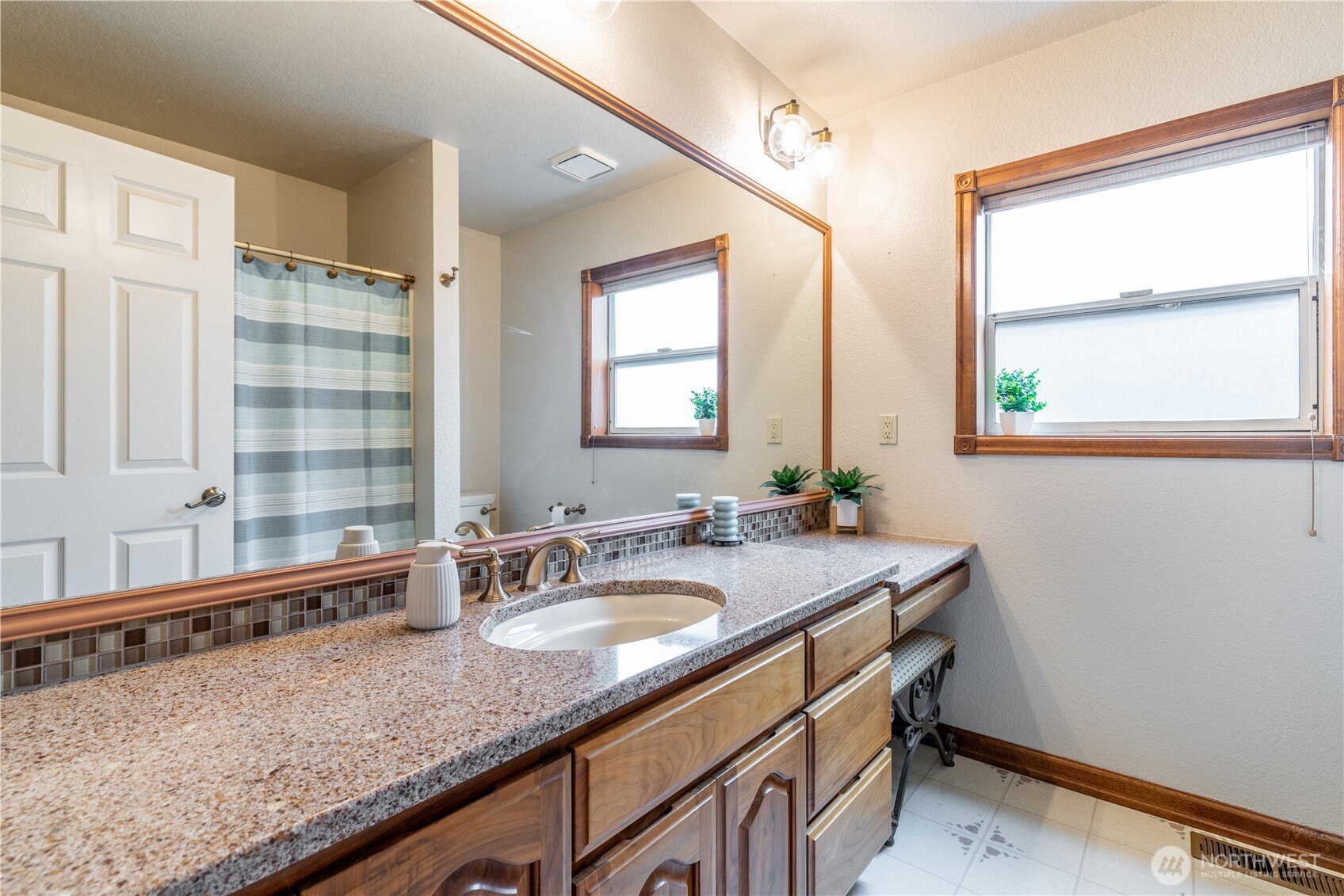 3223 Donnelly Drive Property Photo 14