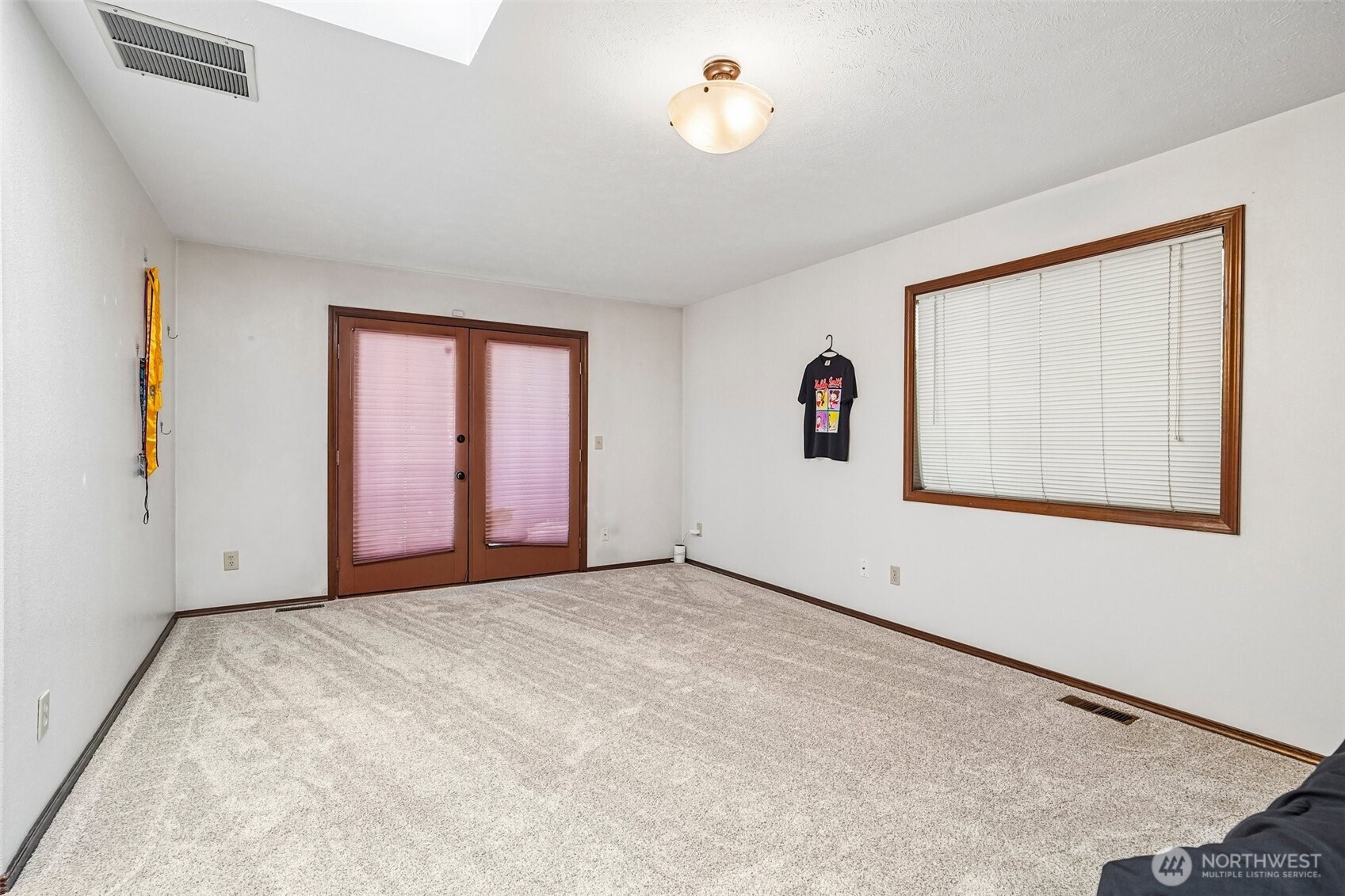 28400 16th Avenue Property Photo 15