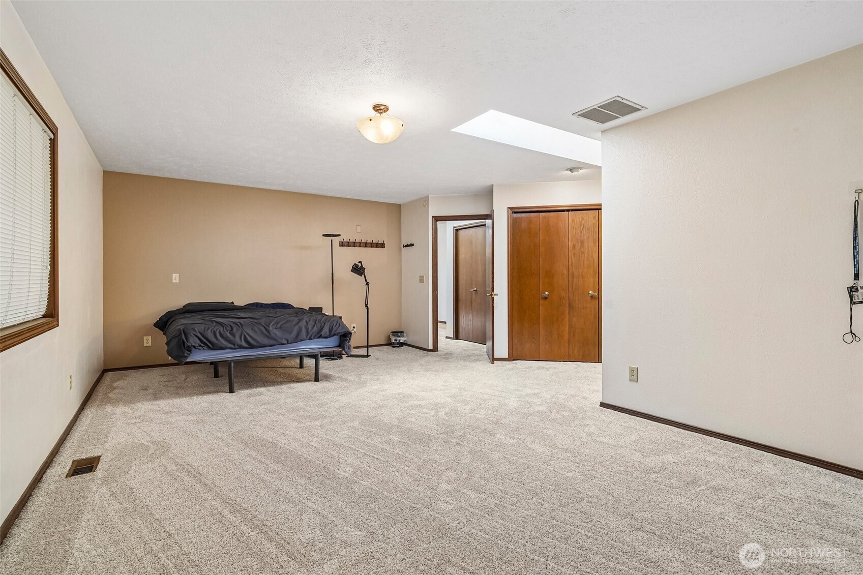 28400 16th Avenue Property Photo 16