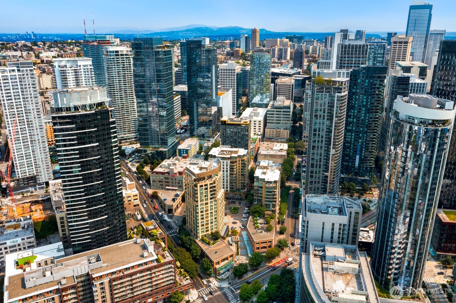 910 Lenora Street S909 Property Photo 38