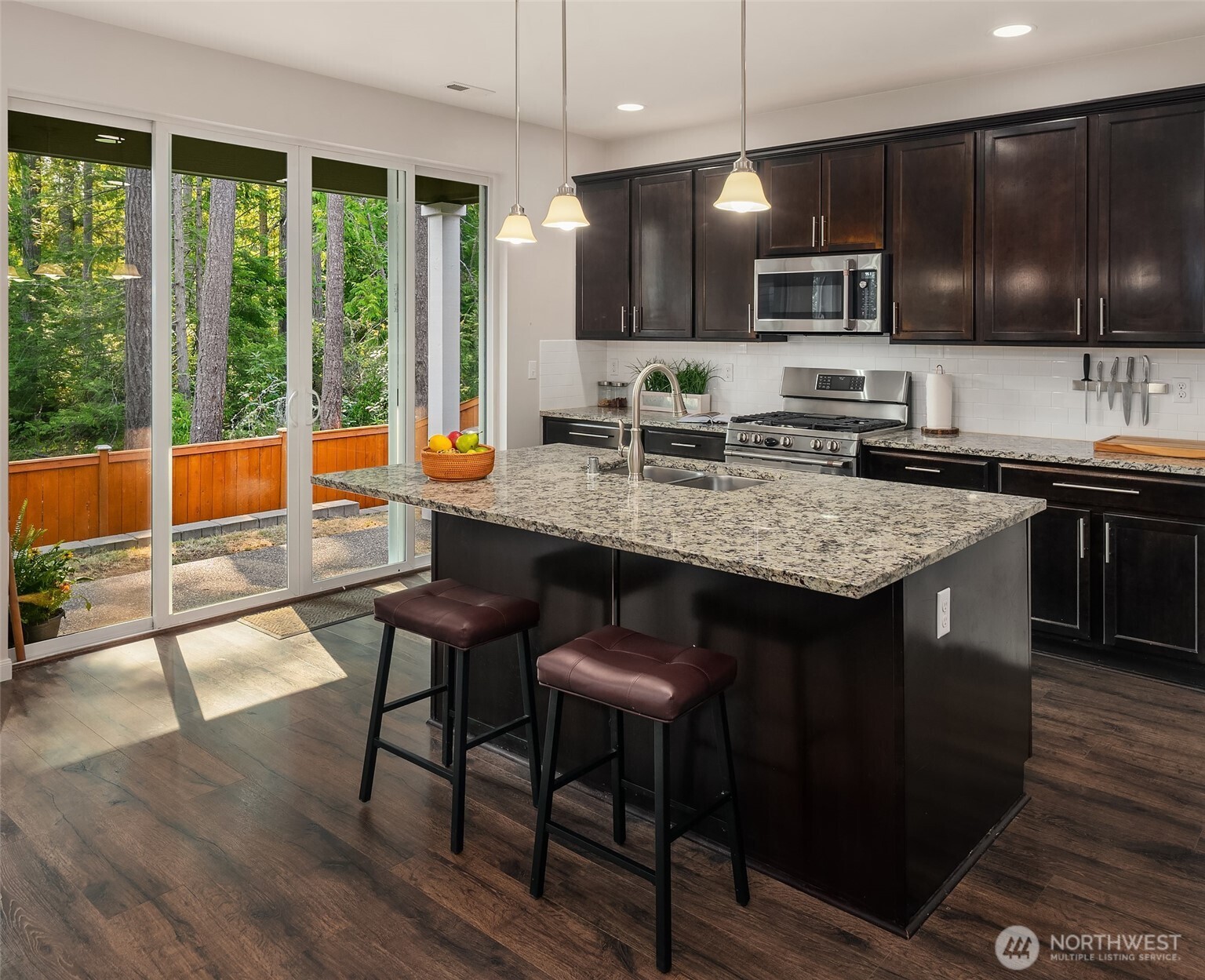 1886 Claret Loop Property Photo 10