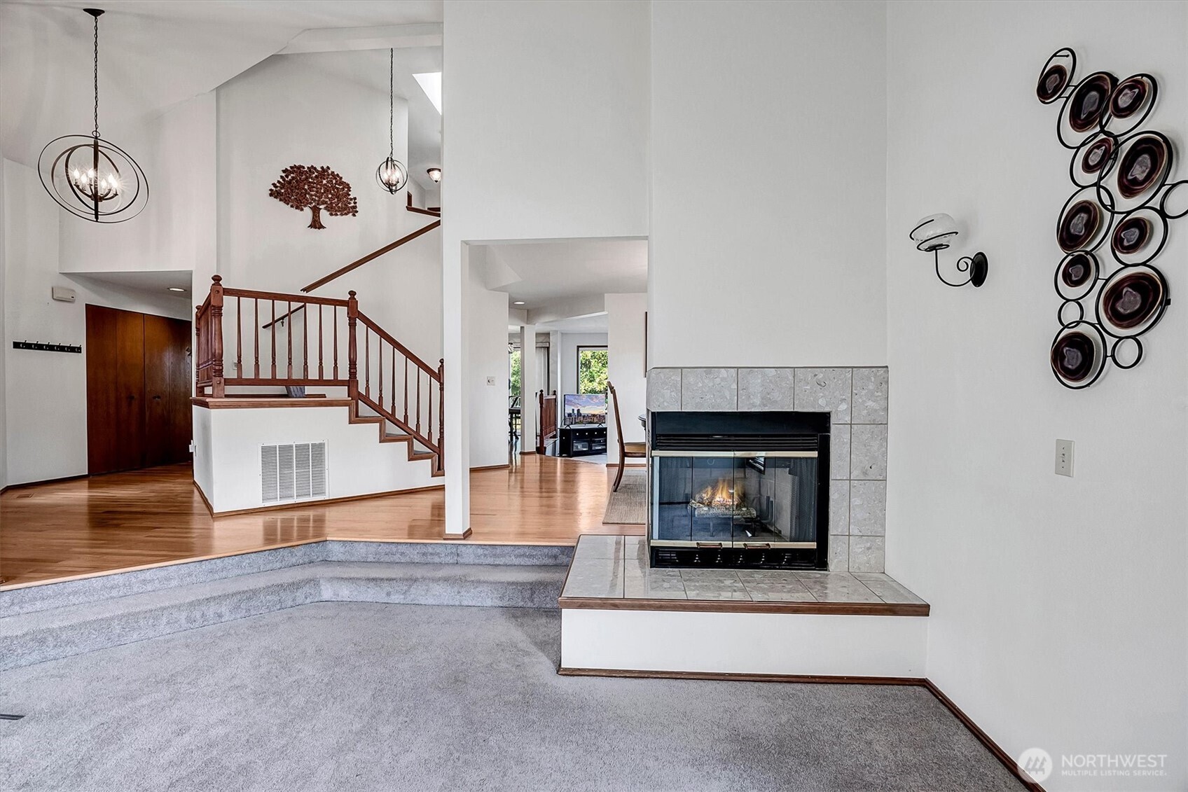 2403 238th Place Property Photo 6