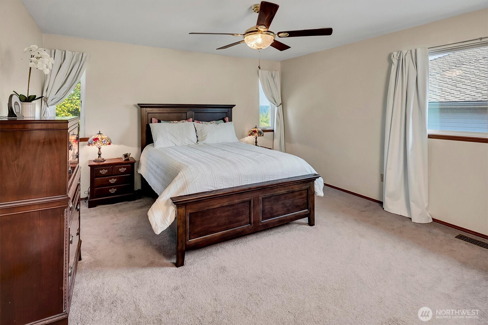 2403 238th Place Property Photo 13
