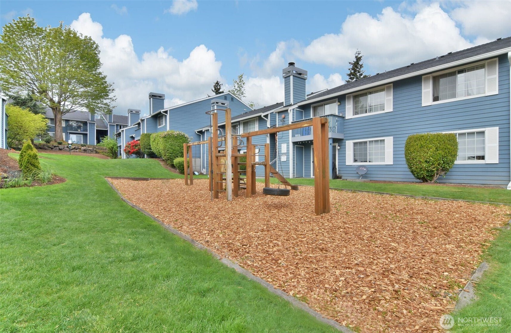 16817 Larch Way C202 Property Photo 17