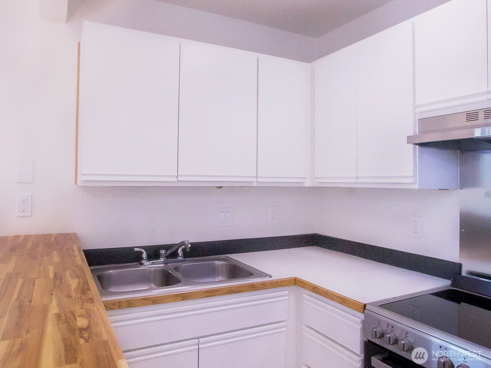 250 Tucker Avenue 18 Property Photo 6