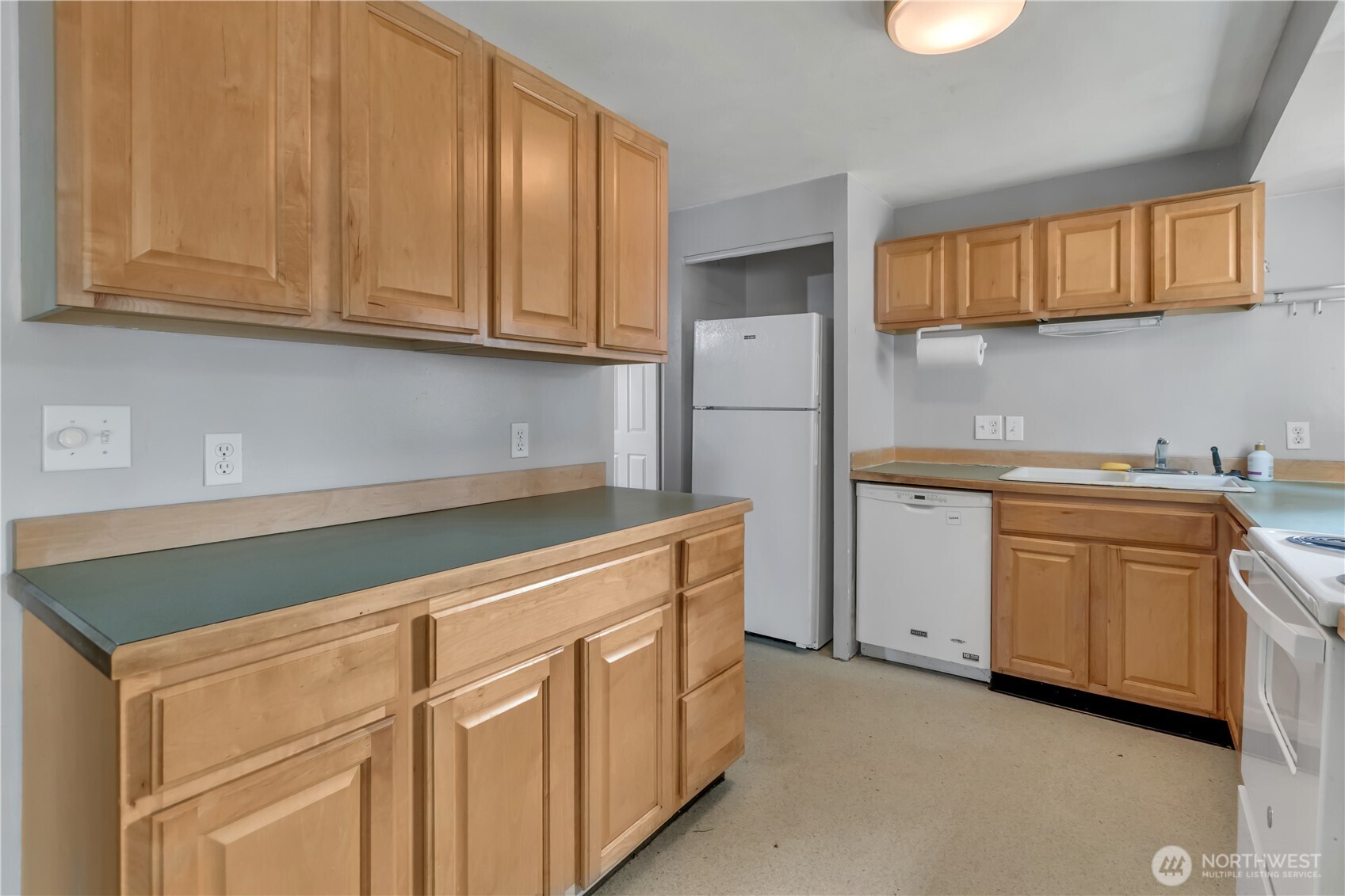 608 24th Street Property Photo 12