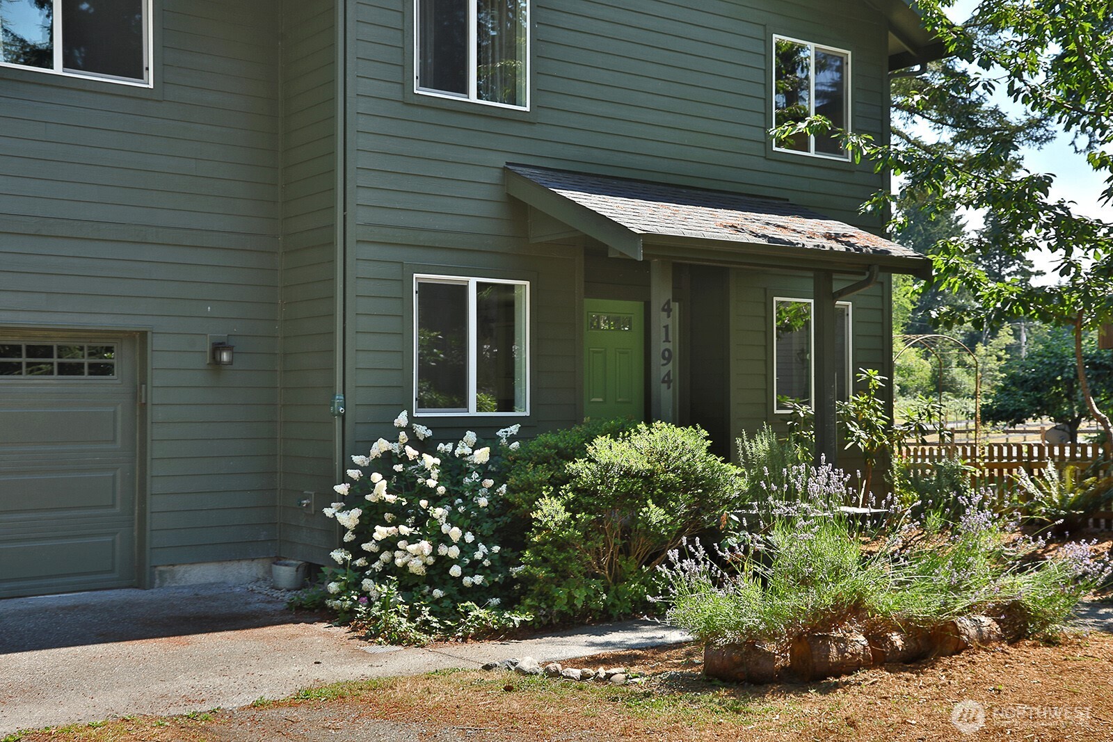4194 Moorland Place Property Photo 2