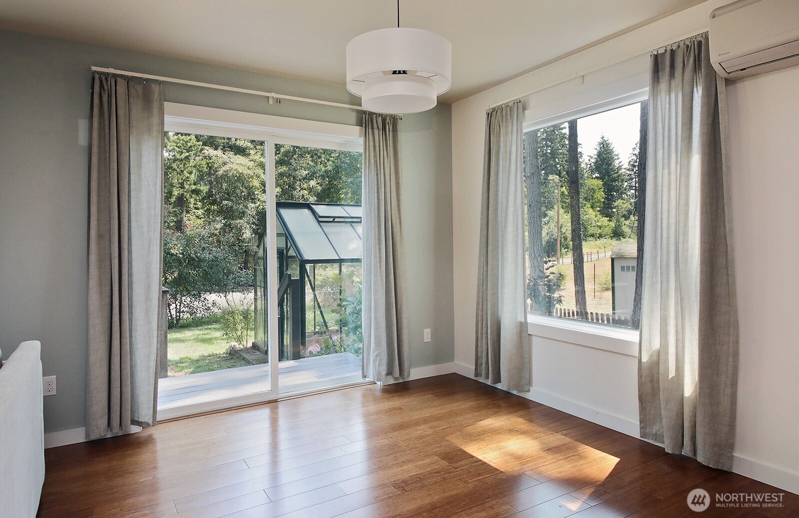 4194 Moorland Place Property Photo 13