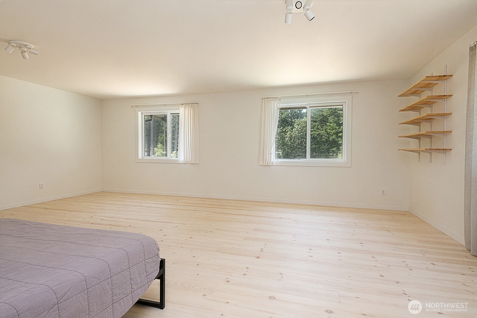 4194 Moorland Place Property Photo 20