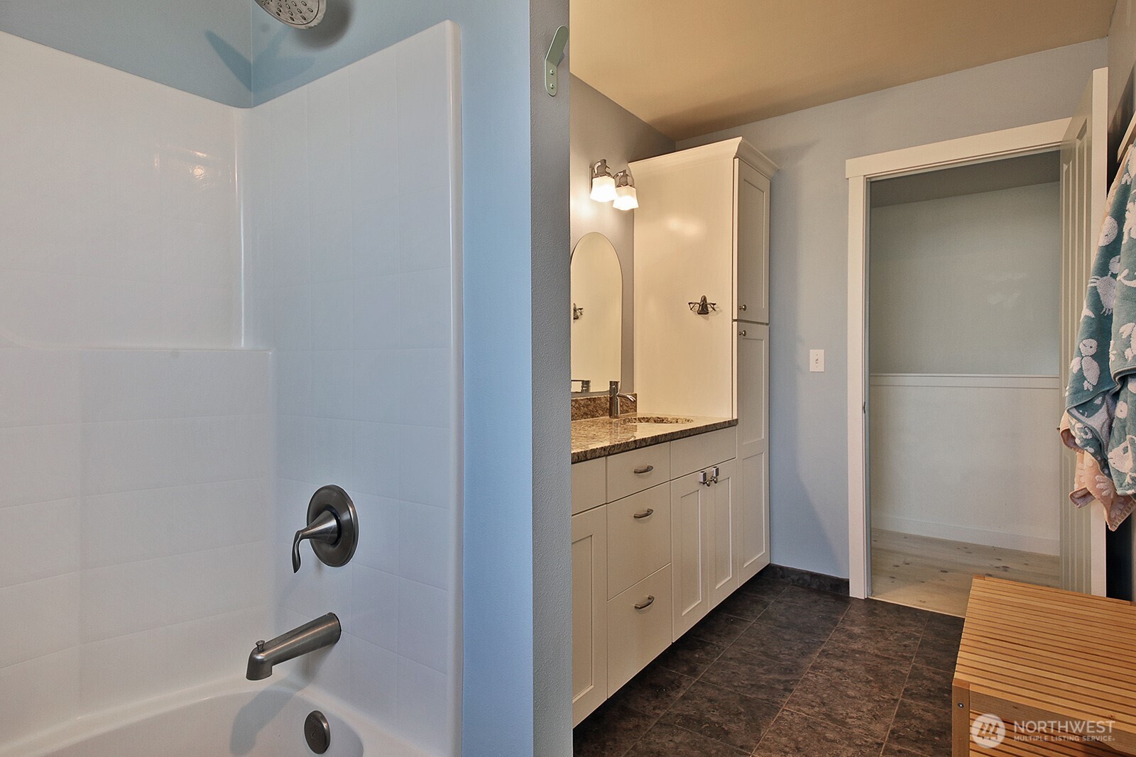 4194 Moorland Place Property Photo 24