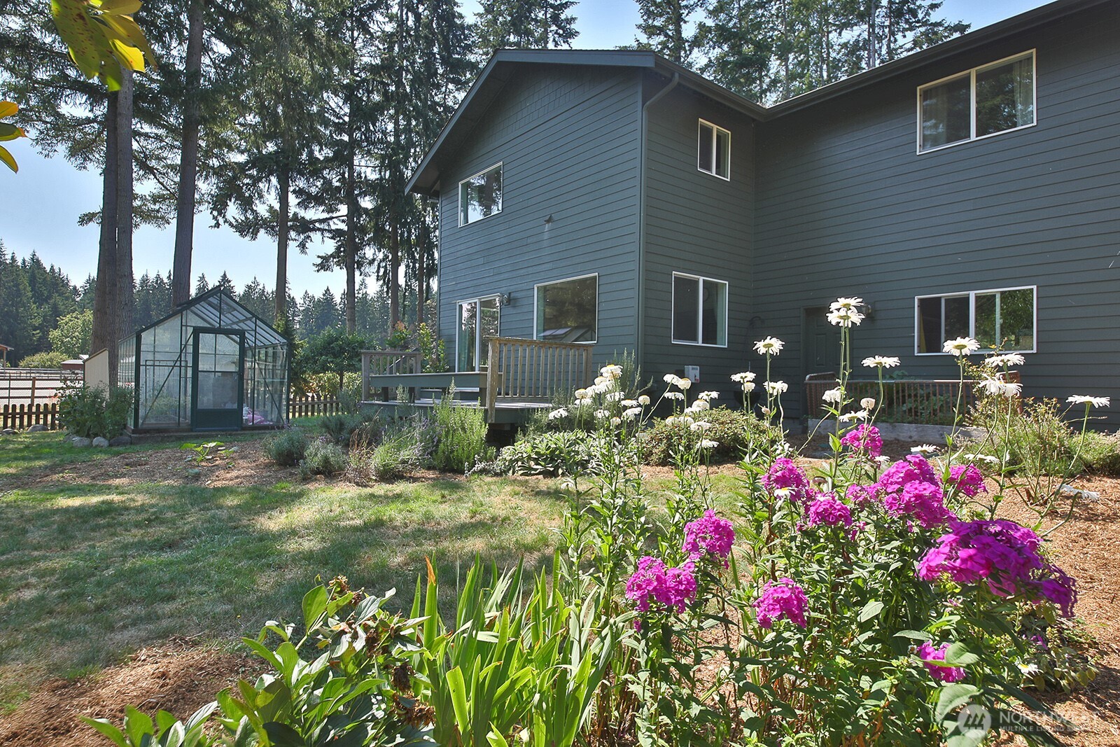 4194 Moorland Place Property Photo 30
